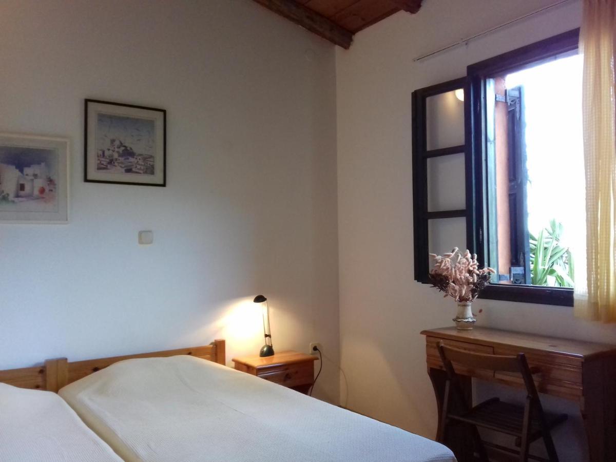 Ikarian Centre - Accommodation & Mountain Hiking Eudilos Buitenkant foto